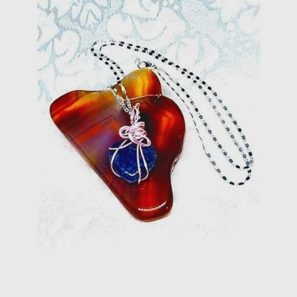 NATURAL HEART SHAPED Moss Agate & Rose Handmade Wire Wrapped Pendant Necklace - Picture 5 of 6